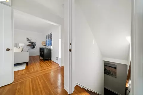 Entry Way - 752 Grizzly Peak Blvd, Berkeley, CA 94708 photo 8 of 9