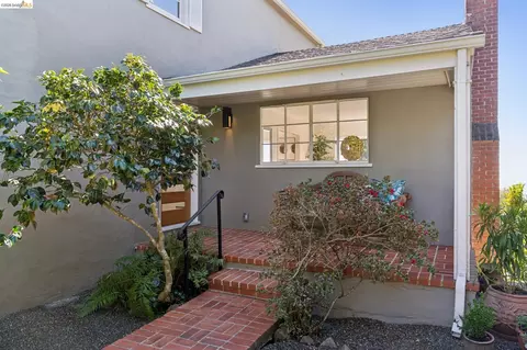 Exterior - 752 Grizzly Peak Blvd, Berkeley, CA 94708 photo 5 of 19