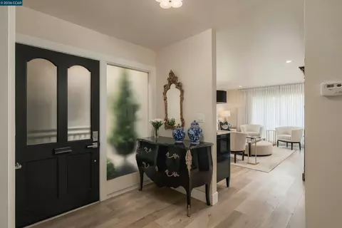 2501 Golden Rain Rd #8, Walnut Creek, CA 94595