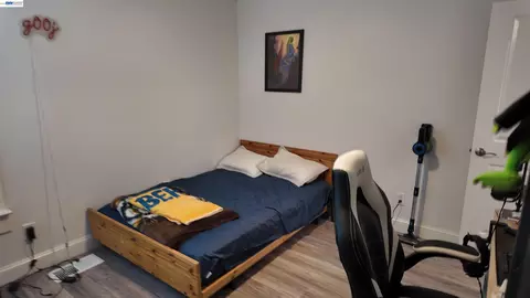 Bedroom - 201 Navone St, Vallejo, CA 94591 photo 2 of 6