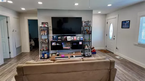 Other - 201 Navone St, Vallejo, CA 94591 photo 2 of 10