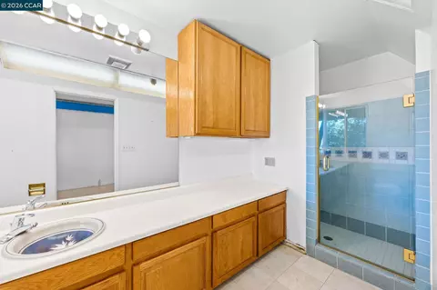 Bath - 3822 Quail Ridge Rd, Lafayette, CA 94549 photo 6 of 6