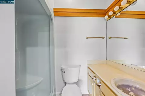 Bath - 3822 Quail Ridge Rd, Lafayette, CA 94549 photo 3 of 6