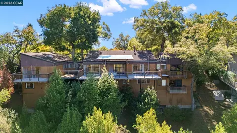 Exterior - 3822 Quail Ridge Rd, Lafayette, CA 94549 photo 2 of 6