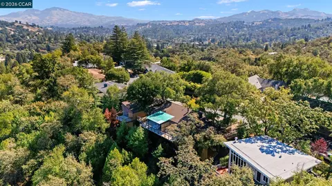 View/Area - 3822 Quail Ridge Rd, Lafayette, CA 94549 photo 1 of 4
