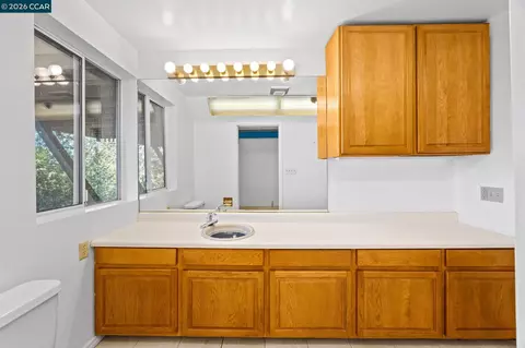 Bath - 3822 Quail Ridge Rd, Lafayette, CA 94549 photo 5 of 6