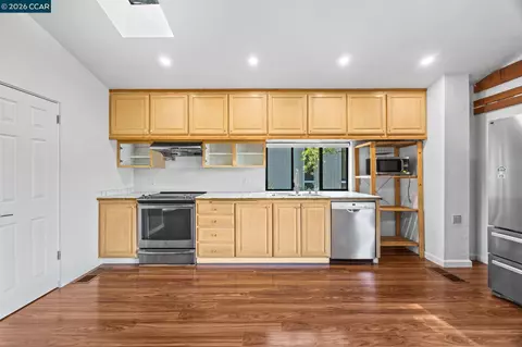 Kitchen - 3822 Quail Ridge Rd, Lafayette, CA 94549 photo 3 of 4