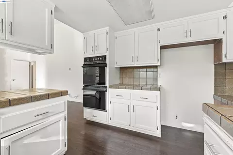 Kitchen - 11 Ray Ct, Alamo, CA 94507 photo 4 of 4