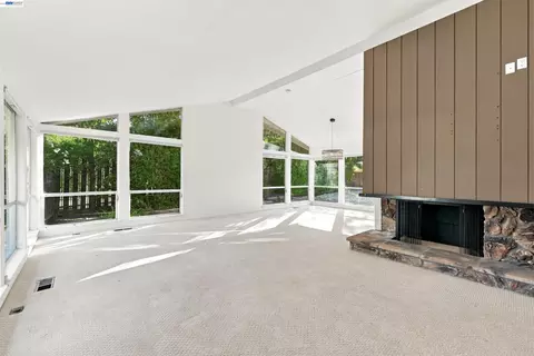 Living - 11 Ray Ct, Alamo, CA 94507 photo 1 of 11