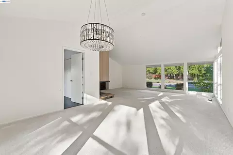 Living - 11 Ray Ct, Alamo, CA 94507 photo 5 of 11