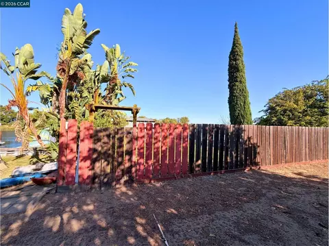Exterior - 4412 Sandmound Blvd, Oakley, CA 94561 photo 11 of 12
