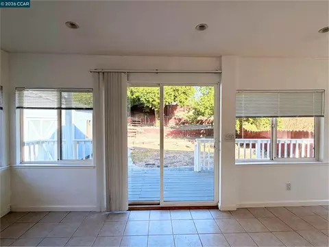 Living - 4412 Sandmound Blvd, Oakley, CA 94561 photo 6 of 9