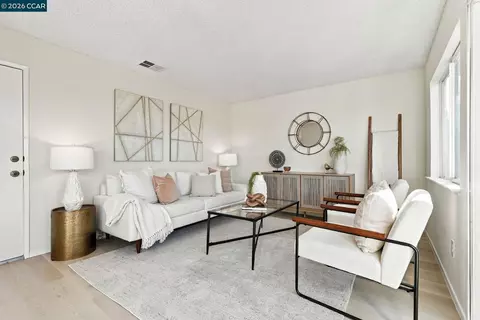 Living - 202 Oneil Cir, Hercules, CA 94547 photo 3 of 3
