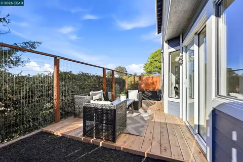Exterior - 202 Oneil Cir, Hercules, CA 94547 photo 3 of 4