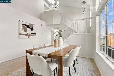 Dining - 202 Oneil Cir, Hercules, CA 94547 photo 1 of 3