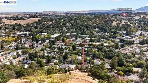 View/Area - 3890 Serrano St, Martinez, CA 94553 photo 7 of 8