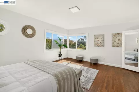 Bedroom - 3890 Serrano St, Martinez, CA 94553 photo 3 of 6