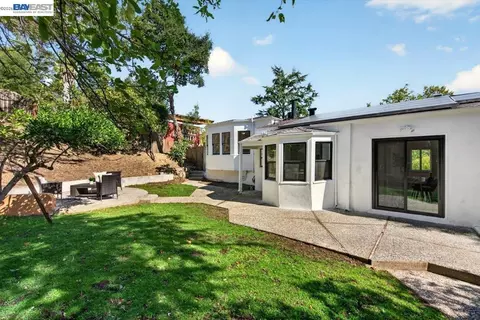 Exterior - 3890 Serrano St, Martinez, CA 94553 photo 4 of 7