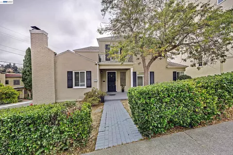 553 Glenview Ave, Oakland, CA 94610