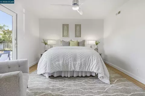 Bedroom - 433 Lassen Dr, Martinez, CA 94553 photo 4 of 7