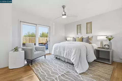 Bedroom - 433 Lassen Dr, Martinez, CA 94553 photo 5 of 7