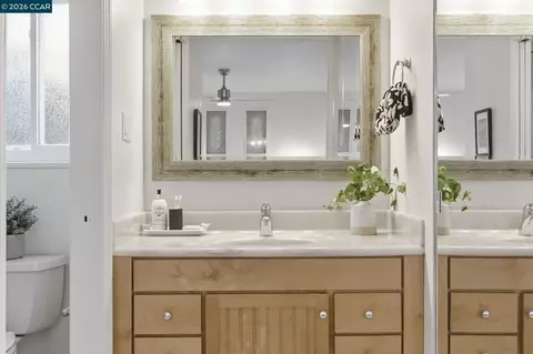 Bath - 433 Lassen Dr, Martinez, CA 94553 photo 5 of 6