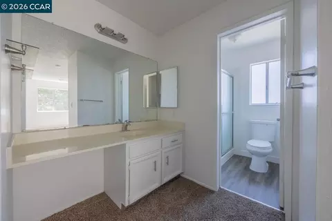 Bath - 200 Oriole Ct, Hercules, CA 94547 photo 2 of 3
