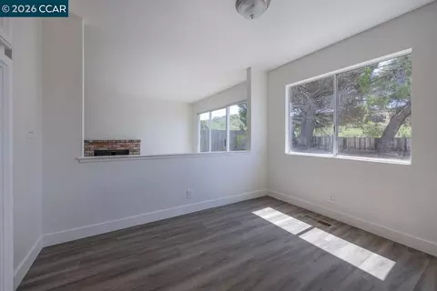 Living - 200 Oriole Ct, Hercules, CA 94547 photo 6 of 6