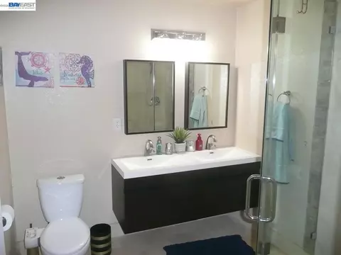 Bath - 3253 Jamie Way, Fairview, CA 94541 photo 2 of 2
