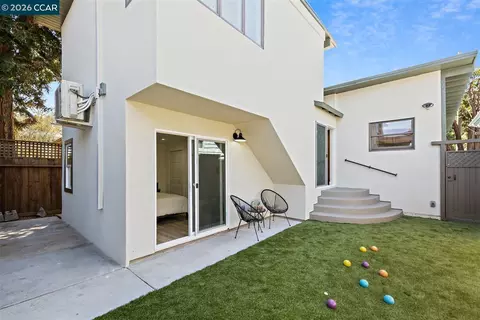 Exterior - 2703 Mathews St, Berkeley, CA 94702 photo 3 of 14