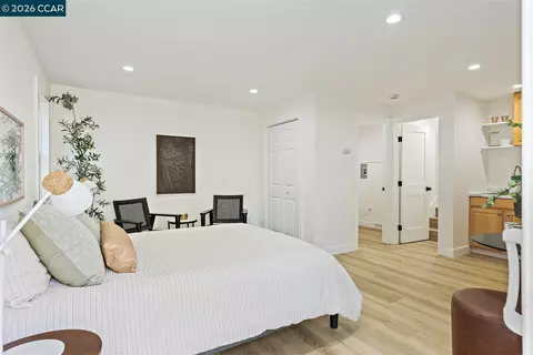 Bedroom - 2703 Mathews St, Berkeley, CA 94702 photo 8 of 9