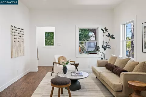 Living - 2703 Mathews St, Berkeley, CA 94702 photo 2 of 2