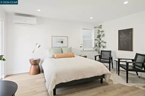 Bedroom - 2703 Mathews St, Berkeley, CA 94702 photo 9 of 9