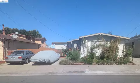 2415 109th Ave, Oakland, CA 94603
