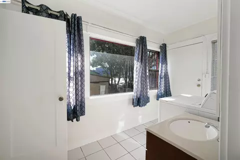 Other - 1646 51st Ave, Oakland, CA 94601 photo 3 of 10
