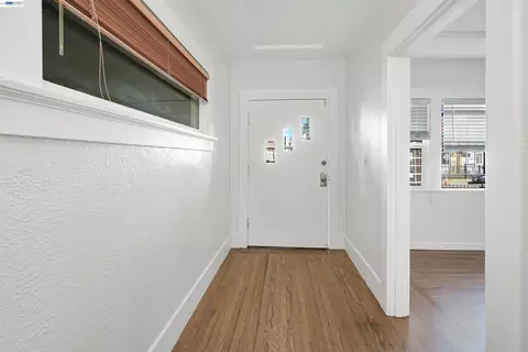 Entry Way - 1646 51st Ave, Oakland, CA 94601 photo 2 of 6