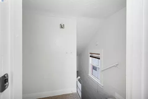 Entry Way - 1646 51st Ave, Oakland, CA 94601 photo 5 of 6