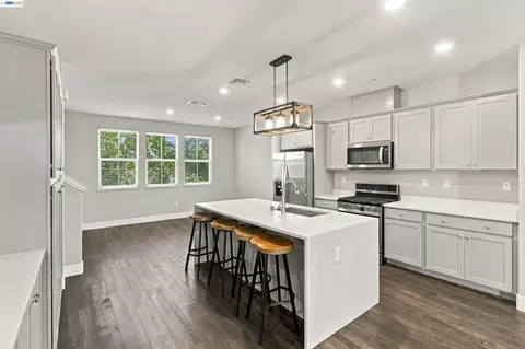 Kitchen - 24217 2nd St, Hayward, CA 94541 photo 2 of 4