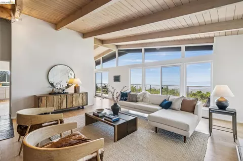 25 Ascot Ct, Oakland, CA 94611