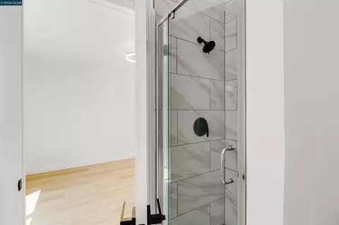 Bath - 2099 Olivera Rd #A, Concord, CA 94520 photo 3 of 3