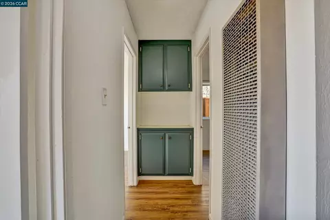 Entry Way - 156 E Trident Dr, Pittsburg, CA 94565 photo 4 of 4
