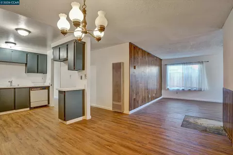 Living - 156 E Trident Dr, Pittsburg, CA 94565 photo 5 of 5