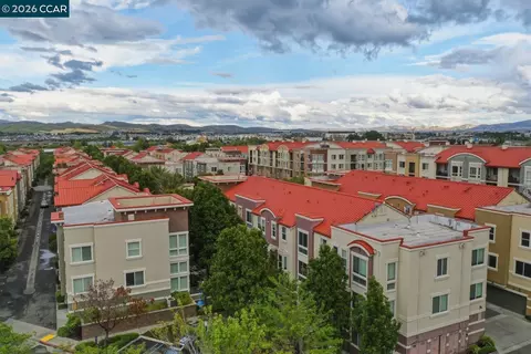 View/Area - 6668 Adare Ln, Dublin, CA 94568 photo 4 of 6
