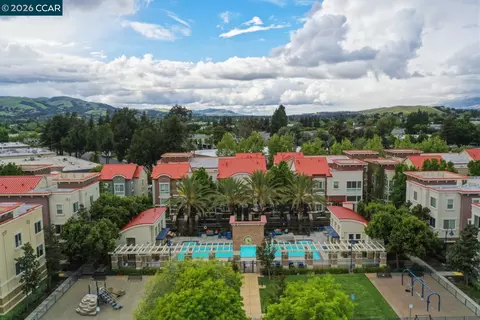 View/Area - 6668 Adare Ln, Dublin, CA 94568 photo 1 of 6