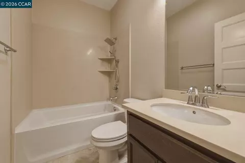Bath - 6668 Adare Ln, Dublin, CA 94568 photo 1 of 3