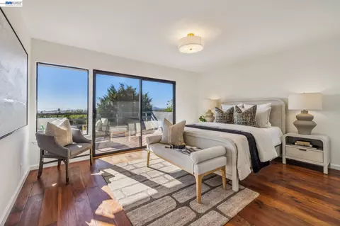 Bedroom - 5624 Greenridge Rd, Castro Valley, CA 94552 photo 1 of 12