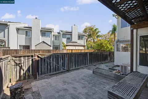 Exterior - 146 Riverway Dr, Pittsburg, CA 94565 photo 7 of 17