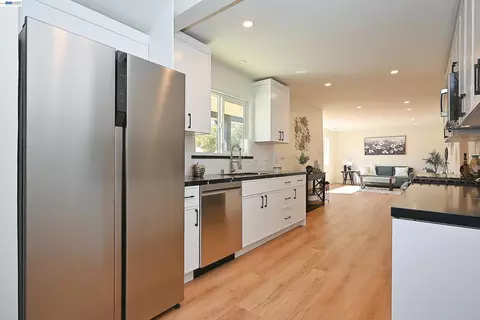 Kitchen - 2403 Mountain View Dr, Concord, CA 94520 photo 5 of 5