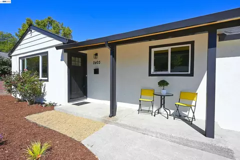 Exterior - 2403 Mountain View Dr, Concord, CA 94520 photo 2 of 11