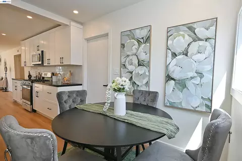Dining - 2403 Mountain View Dr, Concord, CA 94520 photo 2 of 2